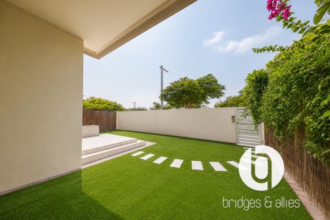 Villa til leie i Dubai Hills Estate, Dubai, Emiratene 5 soverom, 277 kvm Nr. 721294 - Foto 2