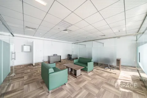 Офис Бизнес-Бэй, Дубай, БАӘ-да 108 м² № 661169 - фото 1