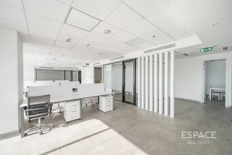 Toimisto Jumeirah Lake Towers, Dubai, Arabiemiraatit 226 m2 № 661171 - kuva 17