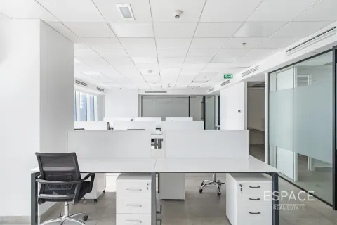 Toimisto Jumeirah Lake Towers, Dubai, Arabiemiraatit 226 m2 № 661171 - kuva 16