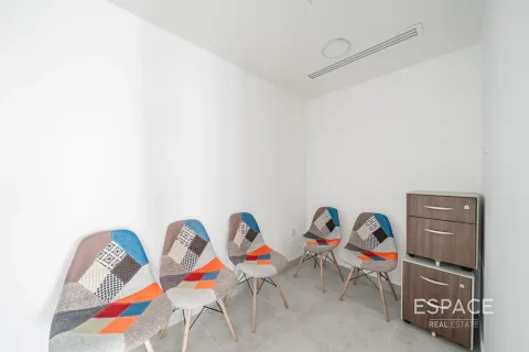 Toimisto Jumeirah Lake Towers, Dubai, Arabiemiraatit 226 m2 № 661171 - kuva 9