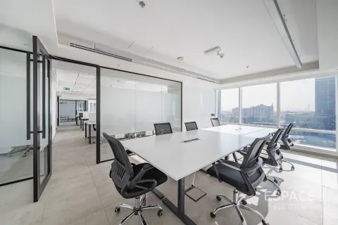 Toimisto Jumeirah Lake Towers, Dubai, Arabiemiraatit 226 m2 № 661171 - kuva 1
