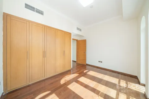 Jumeirah Park, Dubai, संयुक्त अरब अमीरात में विला, 4 बेडरूम, 455 वर्ग मीटर, संख्या 661172 - फ़ोटो 8