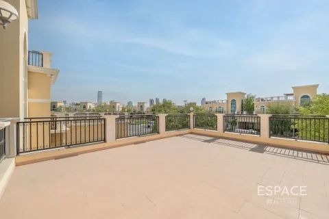 Jumeirah Park, Dubai, संयुक्त अरब अमीरात में विला, 4 बेडरूम, 455 वर्ग मीटर, संख्या 661172 - फ़ोटो 18