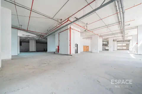 Business Bay, Dubai, UAE의 임대용 사무실 5939제곱미터 번호 661173 - 사진 8