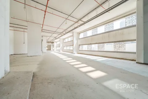 Business Bay, Dubai, UAE의 임대용 사무실 5939제곱미터 번호 661173 - 사진 9