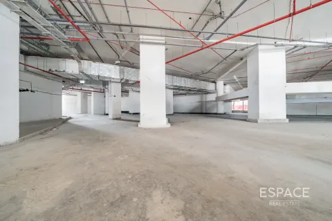 Business Bay, Dubai, UAE의 임대용 사무실 5939제곱미터 번호 661173 - 사진 15