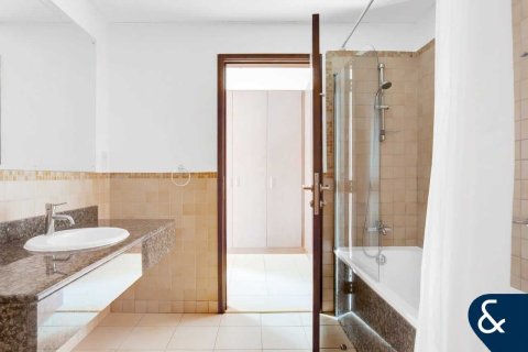 Apartament në Jumeirah Beach Residence, Dubai, Emiratet e Bashkuara Arabe 2 dhoma gjumi, 129 m2. № 666381 - Foto 7