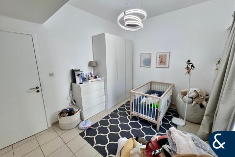 Apartman u gradu Greens, Dubai, UAE 2 spavaće sobe, 101 m2 Br. 666386 - Slika 14