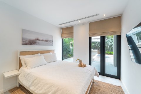 Vilă de vânzare în Dubai, EAU 5 dormitoare, 396 mp.  №701778 - poză 13