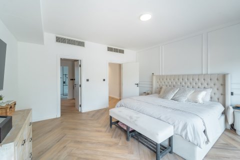 Vilă de vânzare în Dubai, EAU 5 dormitoare, 396 mp.  №701778 - poză 18