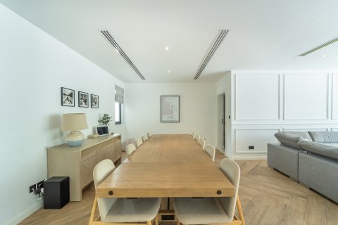 Vilă de vânzare în Dubai, EAU 5 dormitoare, 396 mp.  №701778 - poză 8