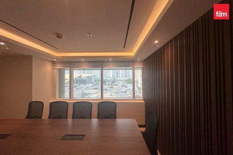 Üürile anda kontor asukohaga Dubai, AÜE: 108.7 m² Nr 732932 - pilt 12