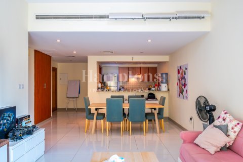 Apartment sa Greens, Dubai, UAE 2 silid-tulugan, 107.39586800 sq.m. № 721430 - larawan 13