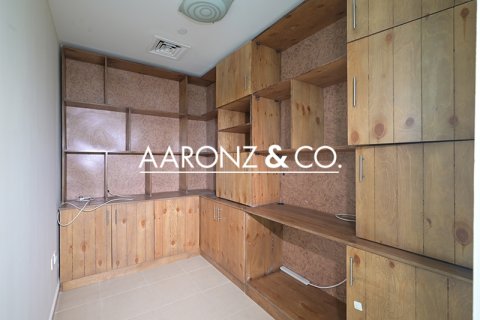 Jumeirah Lake Towers、Dubai、UAE にあるマンション販売中 2ベッドルーム、184 m2、No680435 - 写真 14