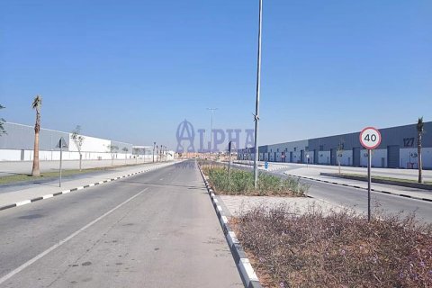 Warehouse in Ras Al Khaimah, UAE 999.9 sq.m. № 679633 - photo 5