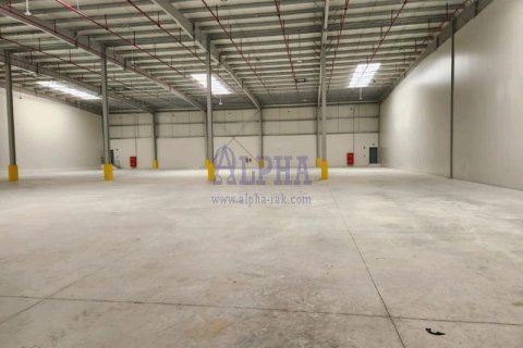 Warehouse in Ras Al Khaimah, UAE 999.9 sq.m. № 679633 - photo 2