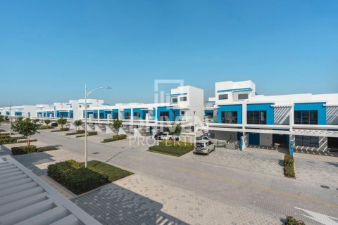 Townhouse de închiriat în Damac Lagoons, Dubai, EAU 3 dormitoare, 144 mp.  №756908 - poză 12