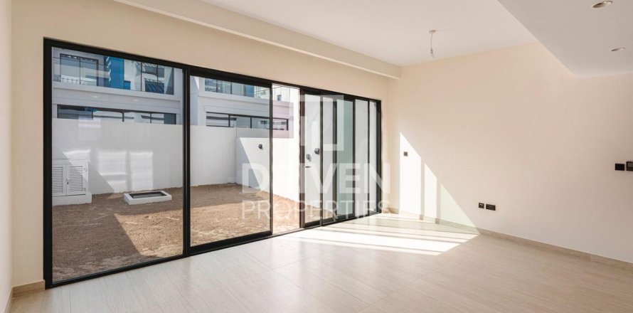 Townhouse în Damac Lagoons, Dubai, EAU 3 dormitoare, 144 mp.  №756908