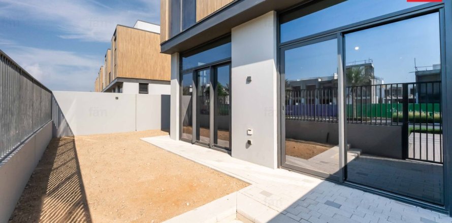 Vila di Dubai, UEA 4 kamar tidur, 253.3 m2 nomor 661654