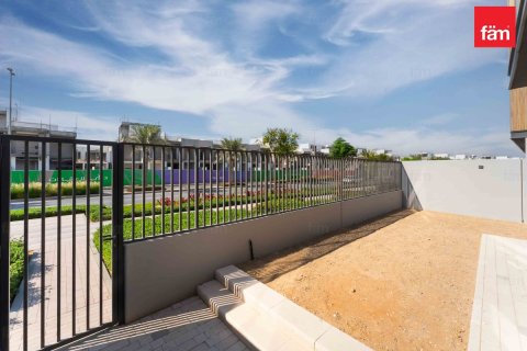 Vila di Dubai, UEA 4 kamar tidur, 253.3 m2 nomor 661654 - foto 22