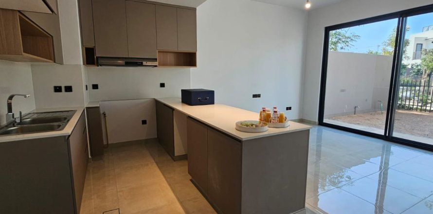 Ridamaja asukohaga Ras Al Khaimah, AÜE: 2 magamistoaga, 130 m² Nr 734651