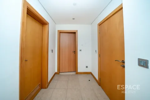 דירה להשכרה ב Palm Jumeirah, Dubai, איחוד האמירויות 1 חדר שינה, 106 מ"ר, מספר 738295 - תמונה 2