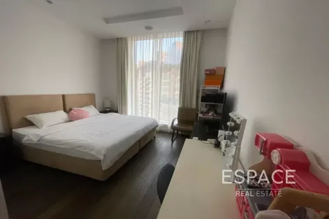 Appartement te huur in Palm Jumeirah, Dubai, VAE 3 slaapkamers, 222 vr.m., nr 738300 - foto 2