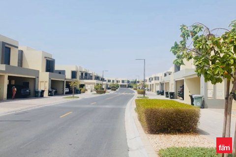 Villetta a schiera in affitto a Dubai Hills Estate, Dubai, EAU 4 camere da letto, 281.1 mq. № 652459 - foto 19