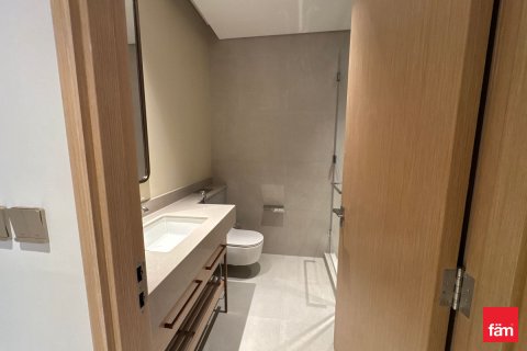 Huoneisto Downtown Dubai (Downtown Burj Dubai), Arabiemiraatit 2 makuuhuonetta, 100.6 m2 № 652455 - kuva 12