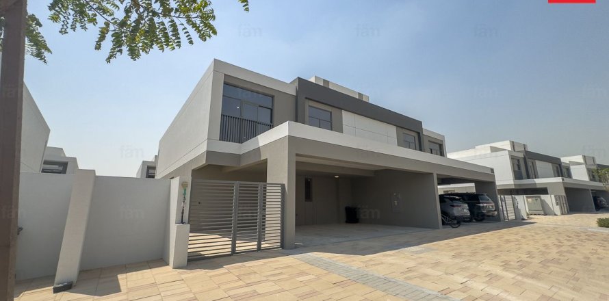 Villa in Dubai, VAE 5 slaapkamers, 373.1 vr.m. nr 652457