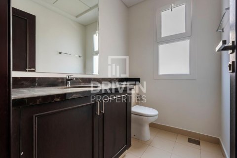 טאונהאוס למכירה ב Dubai Land, Dubai, איחוד האמירויות 3 חדרי שינה, 174 מ"ר, מספר 653682 - תמונה 16