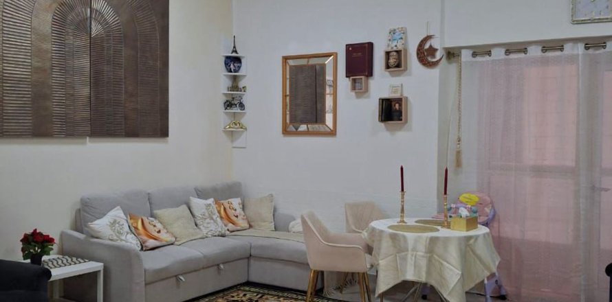 Apartmen di Dubai, UAE 2 bilik tidur, 96.8 meter persegi № 727967