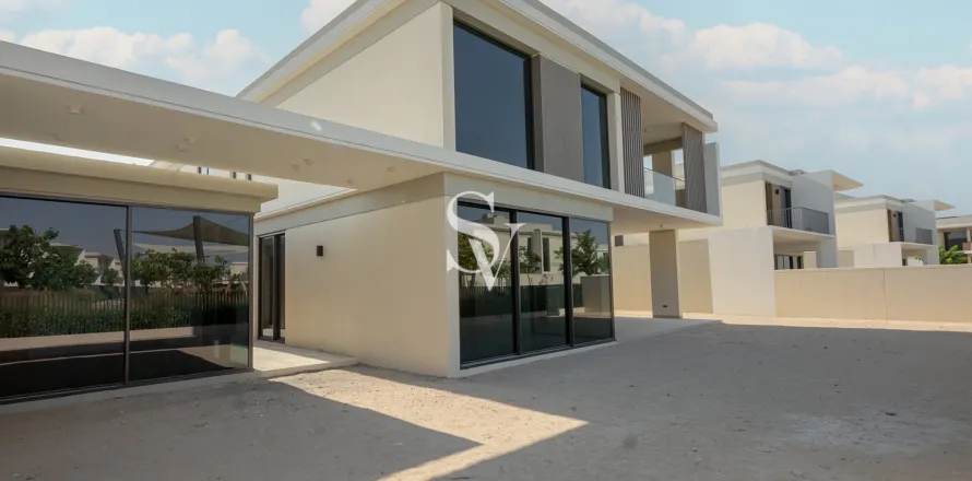 Villa à Tilal Al Ghaf, Dubai, EAU: 5 chambres, 622 m2 № 677210