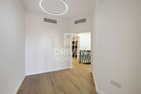 Huvila Al Barsha, Dubai, Arabiemiraatit 4 makuuhuonetta, 339 m2 № 654935 - kuva 5