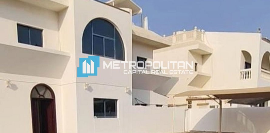 阿联酋 Abu Dhabi 别墅  4 卧, 436.6 平方米 , 编号 651786