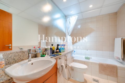 Apartment in Greens, Dubai, UAE 2 bedrooms, 107.43024211 sq.m. № 650852 - photo 11