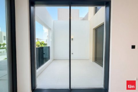 Townhouse de închiriat în Dubai, EAU 3 dormitoare, 134.5 mp. №723244 - poză 15