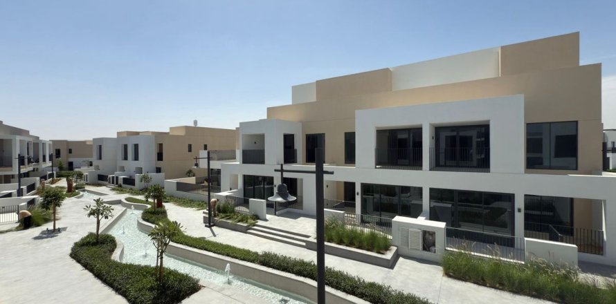טאונהאוס ב Dubai, איחוד האמירויות 3 חדרי שינה, 134.5 מ"ר מספר 723244