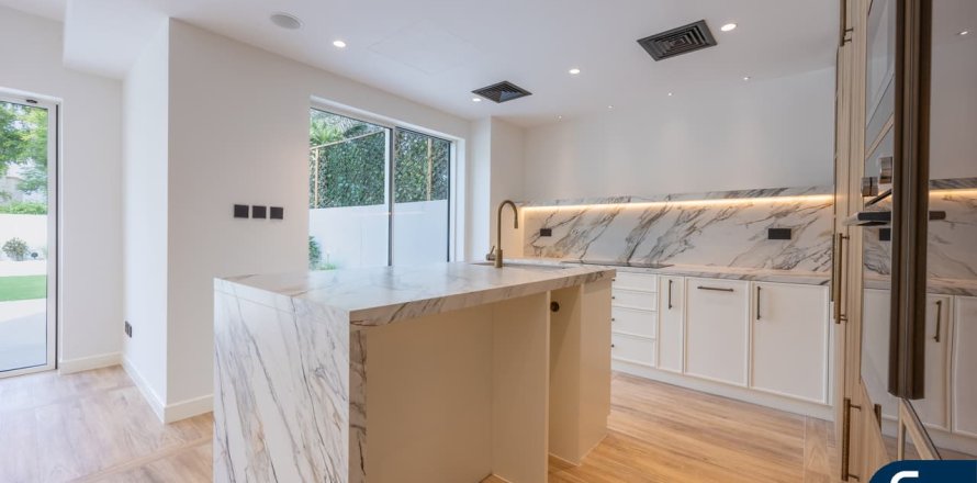 Villa in The Springs, Dubai, VAE 4 slaapkamers, 210 vr.m. nr 671107