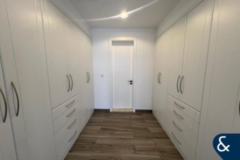 Villa itt: Al Furjan, Dubai, EAE, 5 hálószoba, 465 m², azonosító: 671118 - fénykép 23