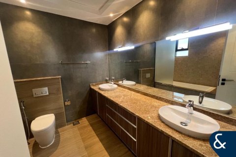 Villa itt: Al Furjan, Dubai, EAE, 5 hálószoba, 465 m², azonosító: 671118 - fénykép 15