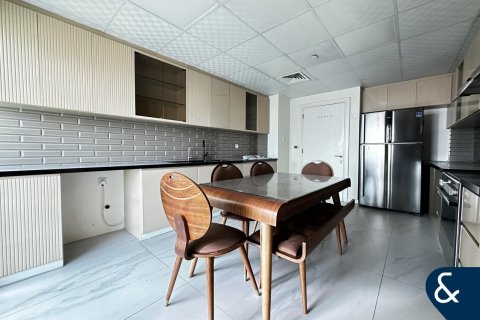 Apartament de vânzare în Jumeirah Lake Towers, Dubai, EAU 3 dormitoare, 260 mp.  №671108 - poză 10