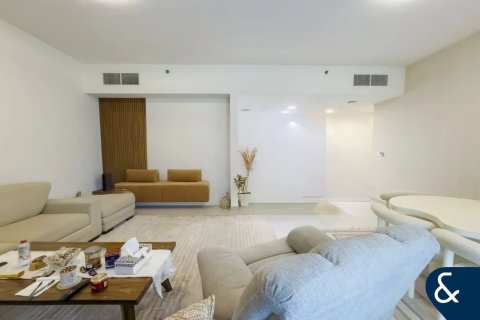 Apartamento en venta en Business Bay, Dubai, EAU 2 dormitorios, 136 m2 № 671105 - foto 1