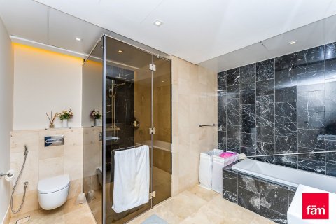 Apartmen di Palm Jumeirah, Dubai, UAE 1 bilik tidur, 94.1 meter persegi № 638182 - foto 15