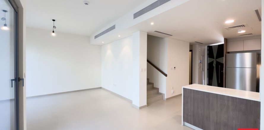 Вілла в Tilal Al Ghaf, Дубай, ОАЕ 3 спальні, 200м2 № 763321