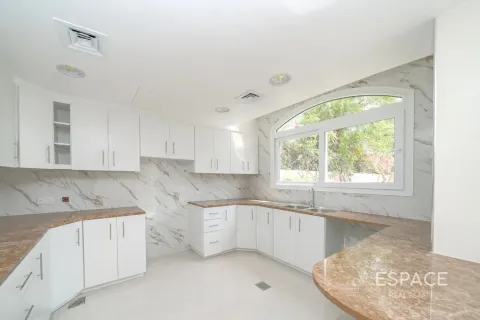 Villetta a schiera in affitto a The Springs, Dubai, EAU 3 camere da letto, 257 mq. № 738451 - foto 5