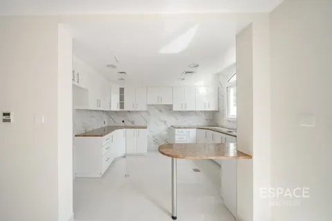 Villetta a schiera in affitto a The Springs, Dubai, EAU 3 camere da letto, 257 mq. № 738451 - foto 15