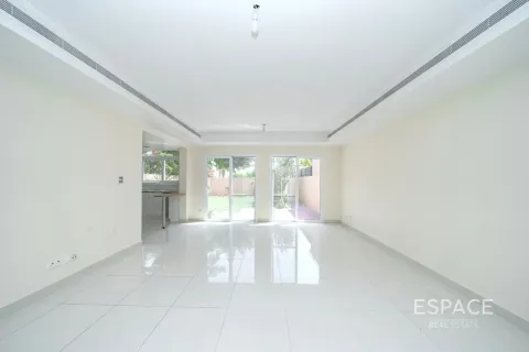 Villetta a schiera in affitto a The Springs, Dubai, EAU 3 camere da letto, 257 mq. № 738451 - foto 3