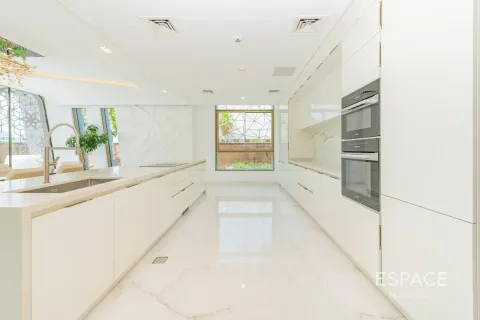 ویلا برای اجاره در Palm Jumeirah، Dubai، امارات متحده عربی 5 خوابه ، 1310 متر مربع ، شماره 738450 - تصویر 5